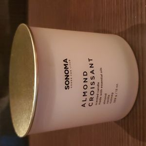 Warm and Cozy Sonoma Almond Croissant Scented Candle with 3 Wick 🕯